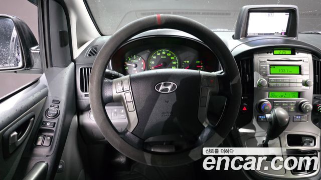 Hyundai Starex 2015 — photo 12