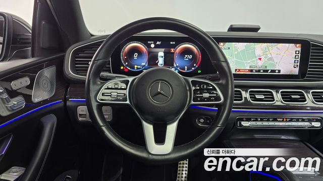 Mercedes-Benz GLE-Class 2021 — photo 17