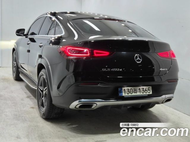Mercedes-Benz GLE-Class 2021 — photo 6