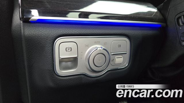 Mercedes-Benz GLE-Class 2021 — photo 24