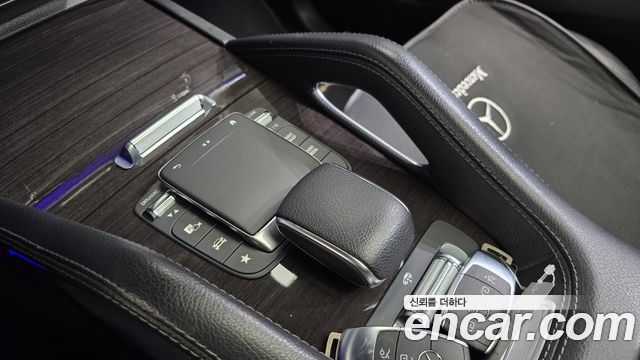 Mercedes-Benz GLE-Class 2021 — photo 30
