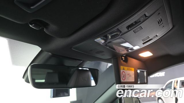 Lexus UX 2021 — photo 24