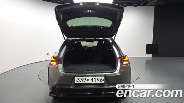 Lexus UX 2021 — photo 26