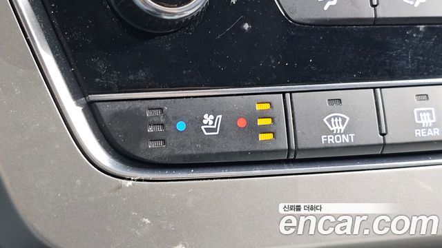 Hyundai Sonata 2015 — photo 17
