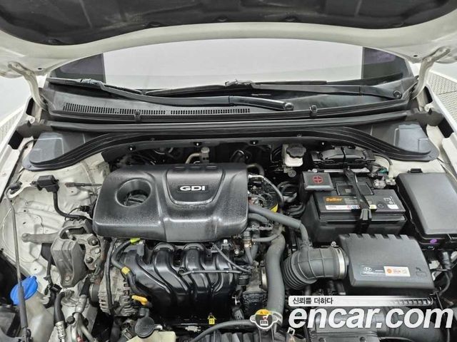 Hyundai AVANTE 2017 — photo 5