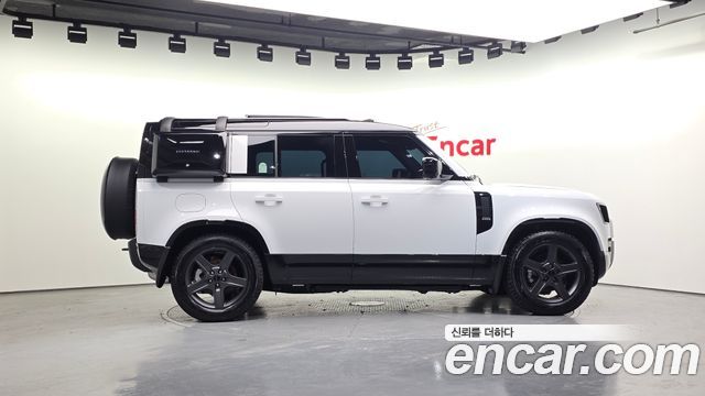 Land Rover Defender 2026 — photo 5