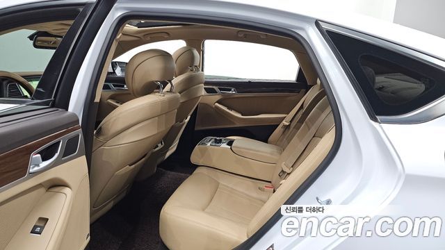 Hyundai Genesis 2016 — photo 18