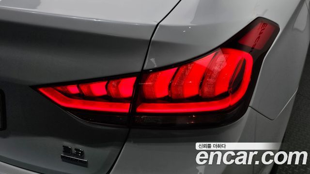 Hyundai Genesis 2016 — photo 9