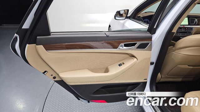 Hyundai Genesis 2016 — photo 15