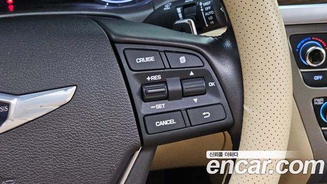 Hyundai Genesis 2016 — photo 28