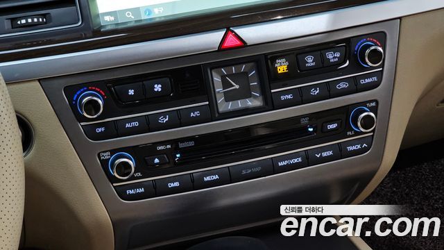 Hyundai Genesis 2016 — photo 31