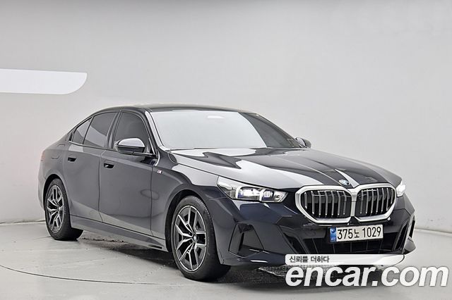 BMW 5-Series 2024 — photo 3