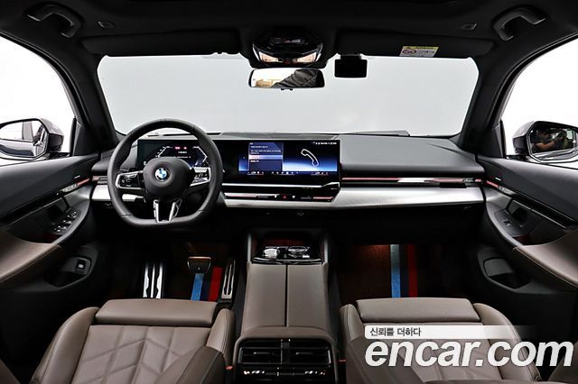 BMW 5-Series 2024 — photo 7
