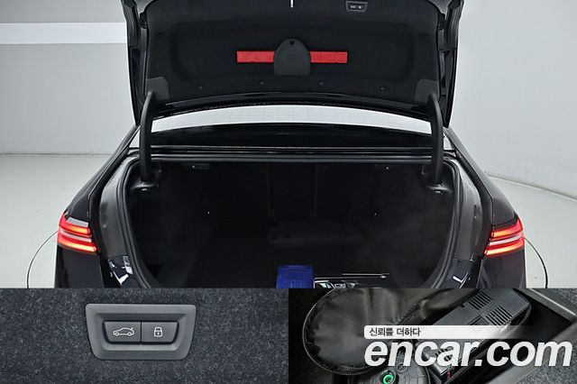 BMW 5-Series 2024 — photo 11