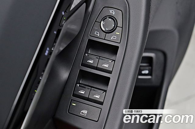 BMW 5-Series 2024 — photo 15