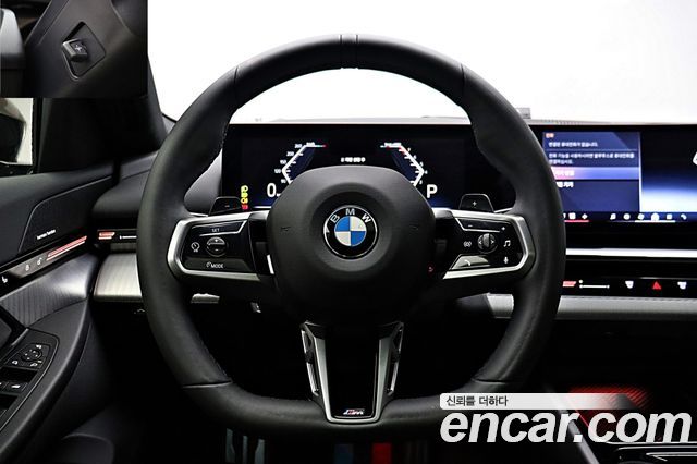 BMW 5-Series 2024 — photo 16