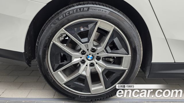 BMW 5-Series 2024 — photo 5