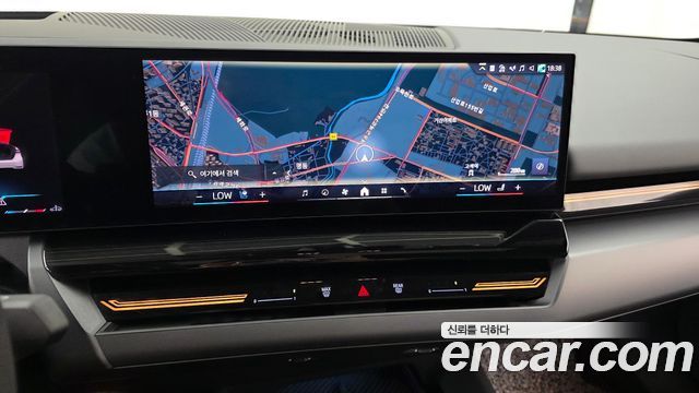 BMW 5-Series 2024 — photo 19