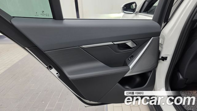 BMW 5-Series 2024 — photo 15