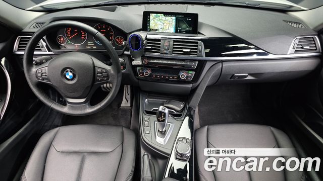 BMW 3-Series 2017 — photo 7