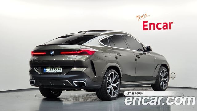 BMW X6 2021 — photo 2