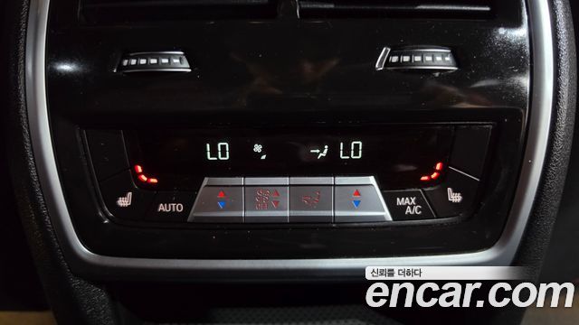 BMW X6 2021 — photo 25