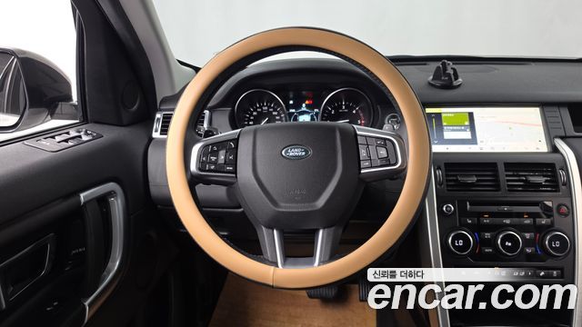 Land Rover Discovery Sport 2019 — photo 19