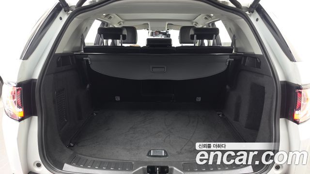 Land Rover Discovery Sport 2019 — photo 26