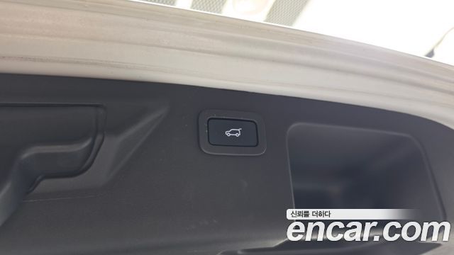 Land Rover Discovery Sport 2019 — photo 27