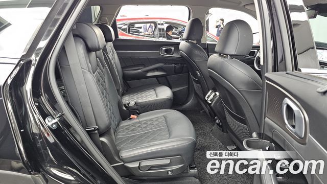 Kia Sorento 2023 — photo 12
