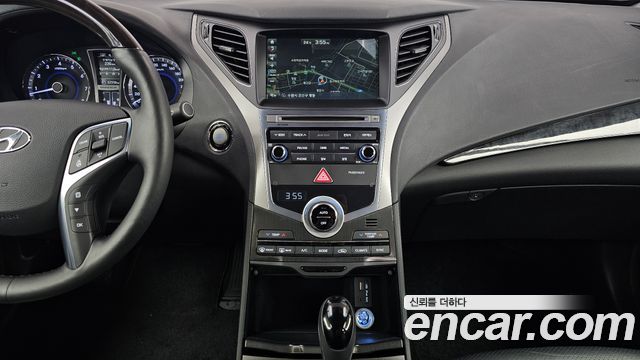 Hyundai Grandeur 2017 — photo 15