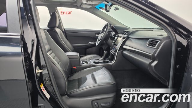 Toyota Camry 2015 — photo 11