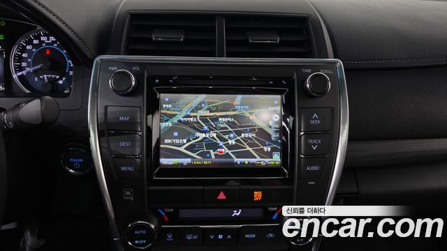 Toyota Camry 2015 — photo 12