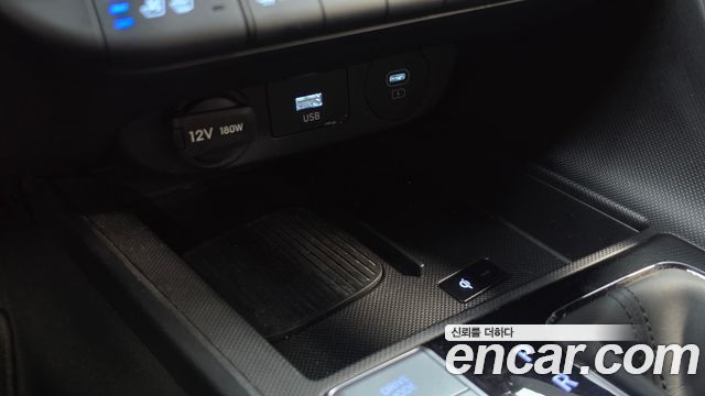 Hyundai AVANTE 2024 — photo 28