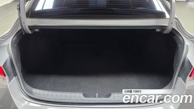 Hyundai AVANTE 2024 — photo 31