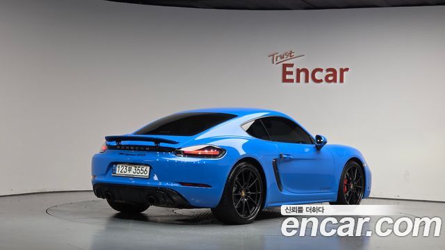 Porsche 718 2023 — photo 2