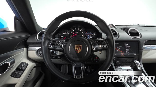 Porsche 718 2023 — photo 19