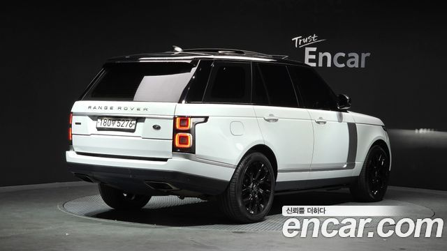 Land Rover Range Rover 2019 — photo 2