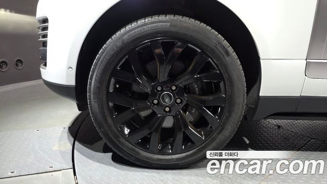 Land Rover Range Rover 2019 — photo 5