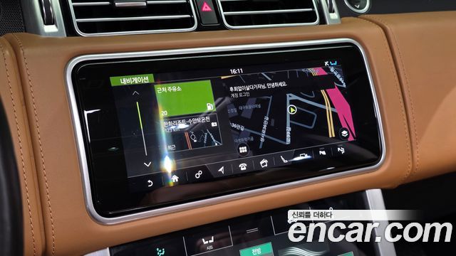 Land Rover Range Rover 2019 — photo 14
