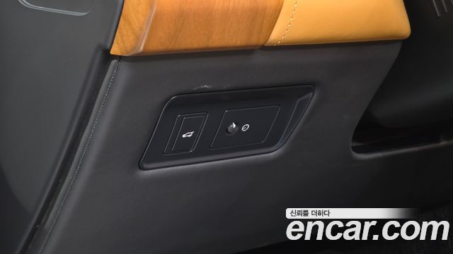 Land Rover Range Rover 2019 — photo 15