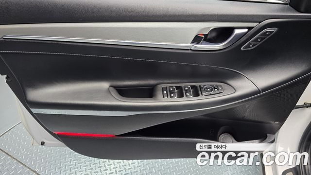 Hyundai Grandeur 2018 — photo 14