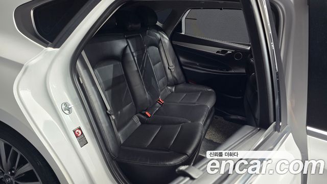 Hyundai Grandeur 2018 — photo 16
