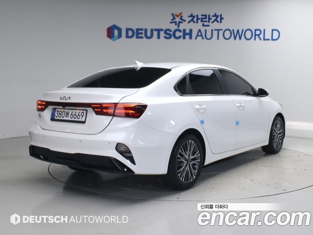 Kia K3 2024 — photo 2