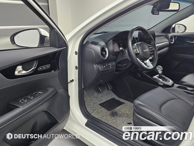 Kia K3 2024 — photo 8