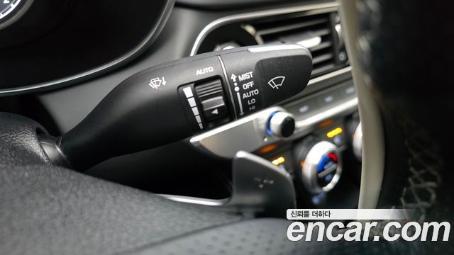 Genesis G70 2021 — photo 25
