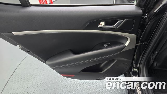 Genesis G70 2021 — photo 15