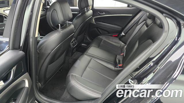 Genesis G70 2021 — photo 16