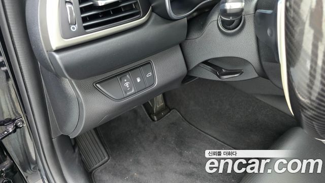 Genesis G70 2021 — photo 27