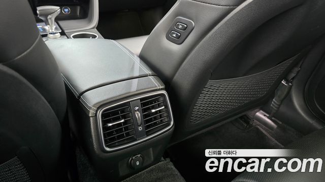 Genesis G70 2021 — photo 29